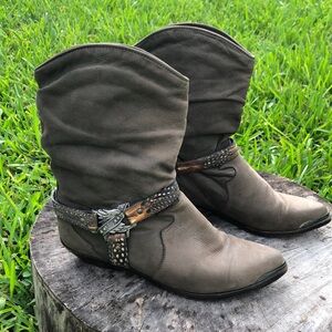 Vintage Zodiac Cowboy Boots. Size 7 1/2